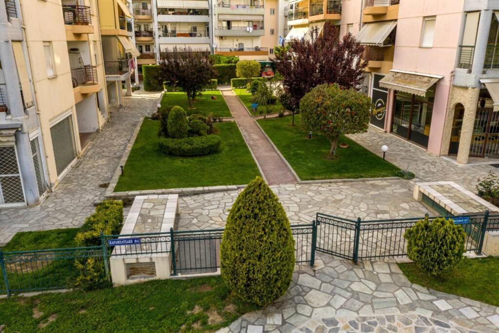 Karamba Boutique Living - Eco Riverside Appartment Волос Екстер'єр фото